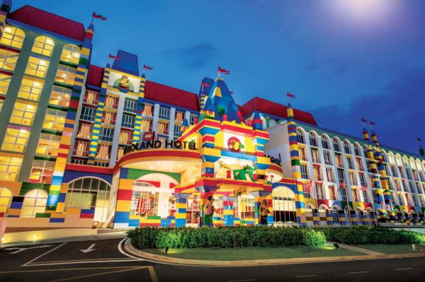 酒店直通乐高乐园!至多可住3大2小!马来西亚乐高乐园酒店 主题房1晚(含5人早餐+1名儿童的2日三园门票等)