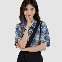 休闲翻领短袖衬衫女2024夏款上衣抽象印花度假风百搭女装衬衣
