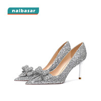 NAIBASAR 法式蝴蝶结银色高跟鞋婚鞋女秀禾主婚纱两穿细跟尖头订婚鞋 银色3cm (空气棉Air cotton) 32
