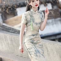 杜艳枝2024春夏侧八扣锦禾皱长款旗袍中国风水墨画修身旗袍(120CM) 浅绿+吊坠 XL 115-125斤