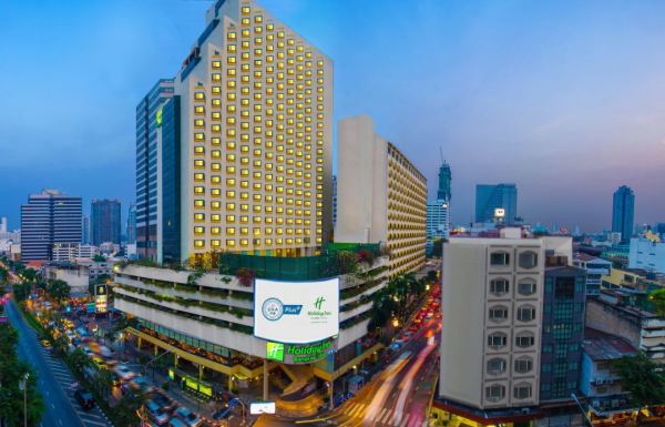 平价战斗机！国庆春节都不加价！泰国曼谷是隆假日酒店 - IHG 旗下酒店 豪华房1晚含双早（可升房）