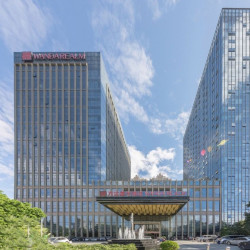加赠7500万达积分，实际成本200多住万达酒店！福建漳州万达嘉华酒店日历房 豪华大床房1晚
