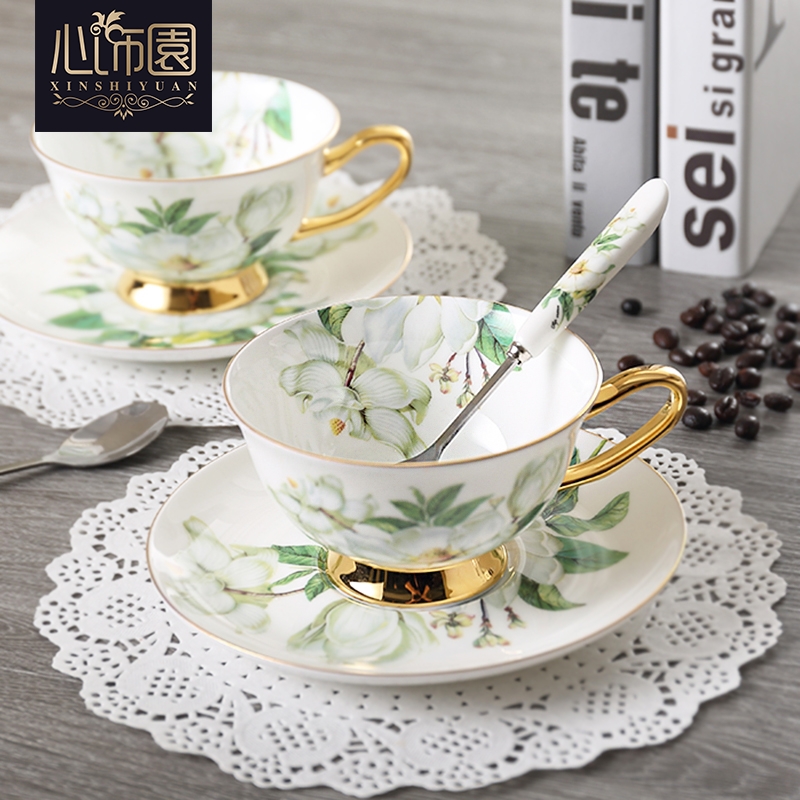 心饰园茶花仙子骨瓷咖啡杯套装200ml咖啡杯子欧式陶瓷杯碟配勺创意英式下午茶杯 茶花一杯碟（蓝色礼盒装 ） 心饰园