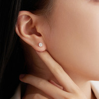 周大福RINGISM美得冒泡18K金钻石耳钉女(单只)NU2680