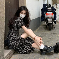 GARNUO碎花连衣裙女夏季法式茶歇裙子复古气质方领收腰显瘦黑色长裙 黑色 S【85-100斤】