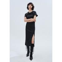 【都市趣野】UR夏季女撞色刺绣开衩连衣裙UWV740052