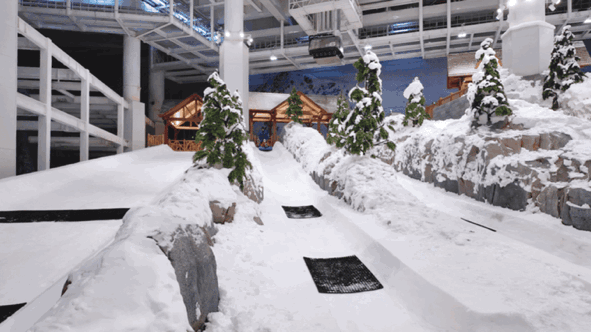 提前内测!上海全新航母级乐园即将开业!实探耀雪冰雪世界,滑雪玩水都有!