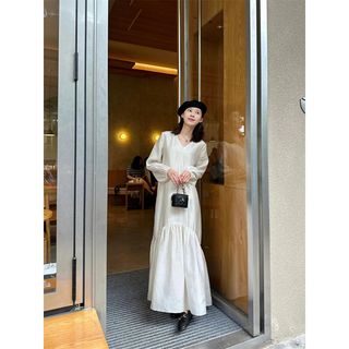 画朴小众设计法式V领连衣裙女装2024秋季开叉西装马甲套装潮