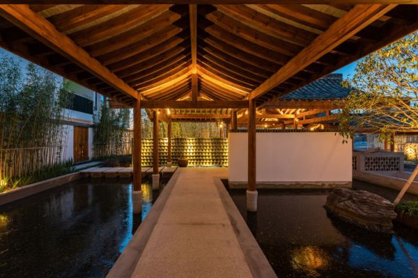 建议选私汤房,只要日历房一半的价格!黄山·檀舍TANHOUSE汤泉度假酒店 园景大床/豪华私汤双床房2晚连住(含双早+旅拍+迷你吧+无边泳池等)