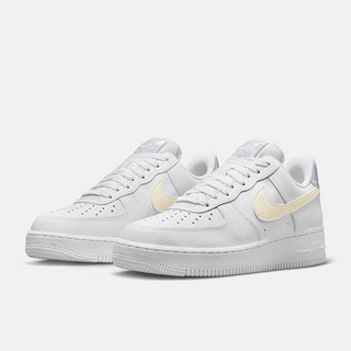 耐克（NIKE）AIR FORCE 1 '07 女子空军一号运动鞋 FN3501-100 36