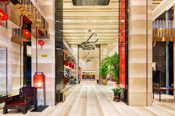 去福州吃吃捞化、芋泥!周末中秋不加价!福州大饭店(三坊七巷五一广场店) 豪华大床/高级双床房 2晚连住(含双早