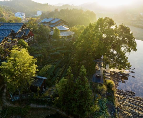 旺季不加价!住特色树屋,赏绚丽秋色!江西望婺源·流苏小筑 树屋·独栋全景大床房-露台2晚连住(含双早+婺源篁岭门票等)