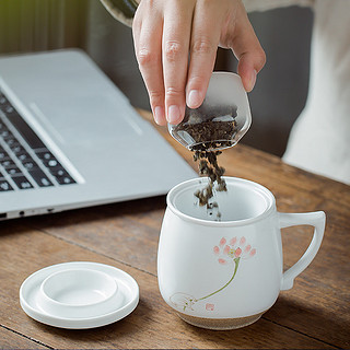 束氏茶水分离杯陶瓷杯带盖泡茶杯过滤水杯茶具办公功夫茶杯 手绘佛手莲花 350ml 1只 中号茶杯-350ml