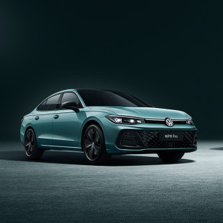 SAIC VOLKSWAGEN 上汽大众 帕萨特 25款 Pro 380TSI 龙耀版