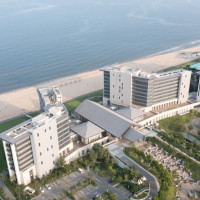 就是原来的CM！一泊二食还有温泉！阿那亚Sukha苏卡酒店 高级海景大床房1晚（含双早+2大1小早餐+汤泉等）