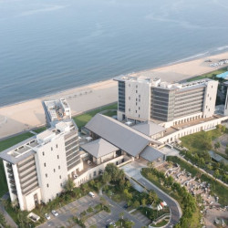 就是原来的CM！一泊二食还有温泉！阿那亚Sukha苏卡酒店 高级海景大床房1晚（含双早+2大1小早餐+汤泉等）