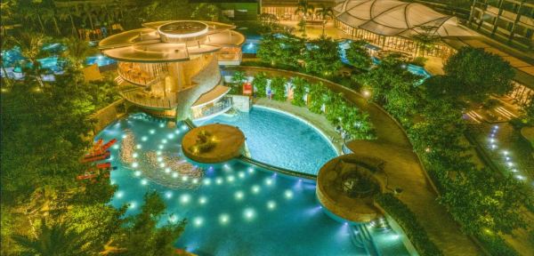 基础房面积55m²,日历房都要近千元/晚!惠州双月湾日出·银沙酒店 正海景大/双床房2晚套餐(含汤浴体验券+餐饮代金券+旅拍等)