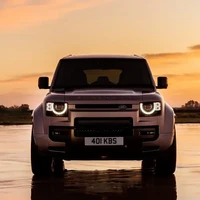 Land Rover 路虎 卫士 25款 110 3.0T 400PS 暗黑特别版