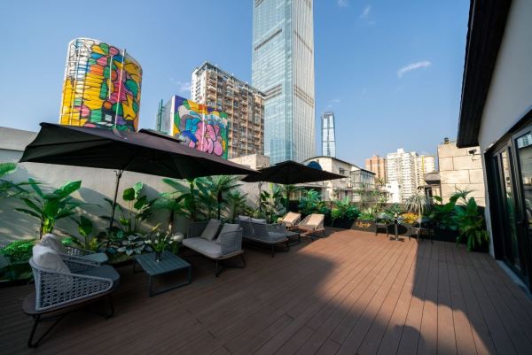这个地段绝了,双地铁步行可达五一广场!长沙朵兰达M+酒店(五一广场IFS国金中心店)榻榻米大床房1晚(含下午茶等)
