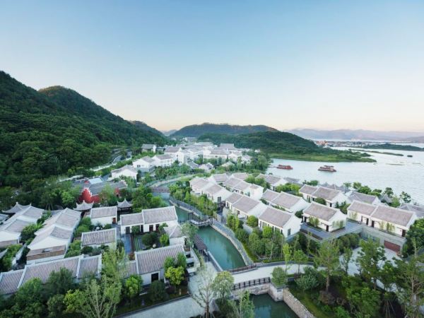 再降价:持平史低!东钱湖畔,半价住国内顶配柏悦!宁波柏悦酒店 柏悦客房2晚连住+含双早+旅拍+minbar等