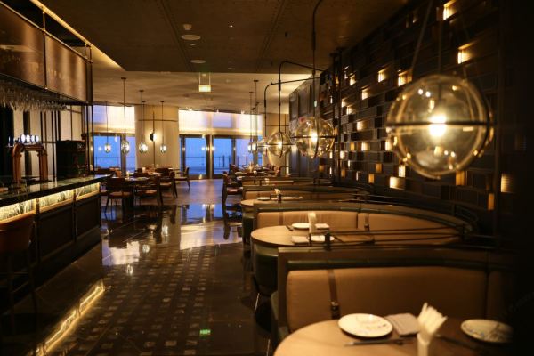 日历房5折住套房，紧邻八大关/五四广场！青岛海天大酒店 海景套房2晚套餐（含双早+行政酒廊下午茶+欢迎水果+延迟退房等）