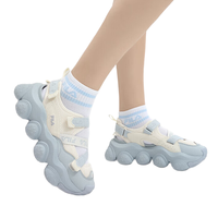 FILA 斐乐 女子运动凉鞋 F12W421402F 奶白/珍珠蓝 37.5