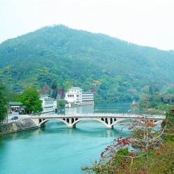 真温泉国宾馆，一泊二食！广东温泉宾馆 翠溪山景/兰苑山谷1晚（含双早+双人晚餐+温泉等）