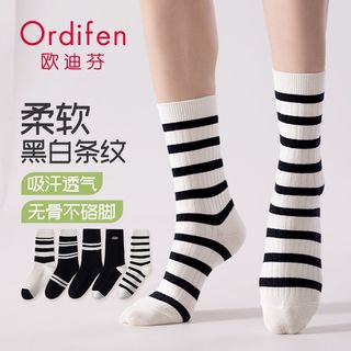 欧迪芬黑白色袜子女秋季条纹袜纯棉透气吸汗ins百搭春秋款堆堆袜