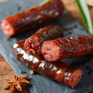 鼎作四川麻辣香肠农家烟熏麻辣腊肠500g腊肉香肠 麻辣味500g*2袋