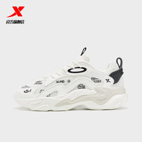 XTEP特步男鞋赤焰秋冬运动鞋男款革网舒适百搭轻便休闲鞋AGAHO联名 帆白/黑 39