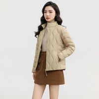 鸭鸭(YAYA)轻薄羽绒服女新款冬季时尚百搭简约纯色休闲立领保暖外套 【100-120斤】