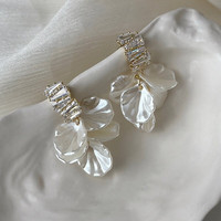 Trendolla银针微镶锆石花瓣耳环女小众设计感时尚气质复古花朵耳环 锆石花瓣耳环