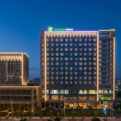 大把寒假不加价，兼顾商旅和度假需求！洲际酒店集团全国百店2晚通兑套餐（含双早）