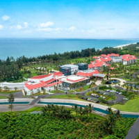 大把旺季不加价！300+/晚！一线海景，颜值还高！海南香水湾假日酒店 高级园景房5晚连住（含双早+50元券+双人面食套餐3份等）
