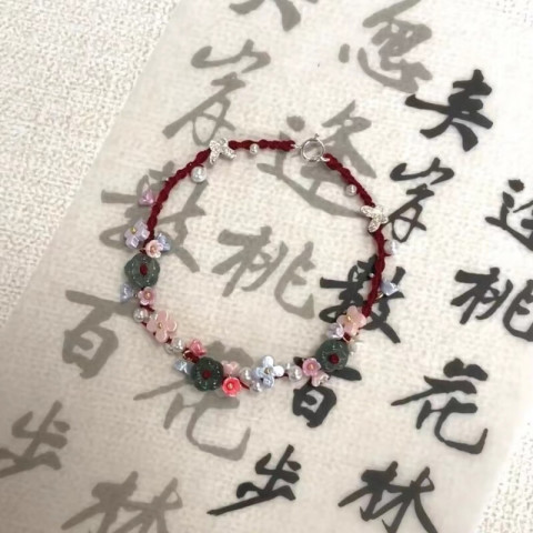 中国美術 堆朱 刻 纏枝蓮花紋 環 腕輪 装飾 φ8cm(LC509) 中国美術 青花 染付 纏枝蓮花紋 碗 φ18cm N809