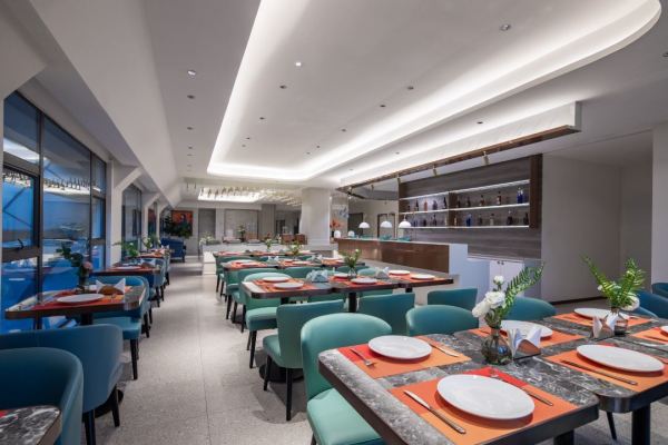 酒店新+房型好,清明/端午不加价!西双版纳景洪告庄兰欧国际酒店 兰沁豪华双床房2晚套餐(含双早+欢乐时光下午茶+接机/站服务等)