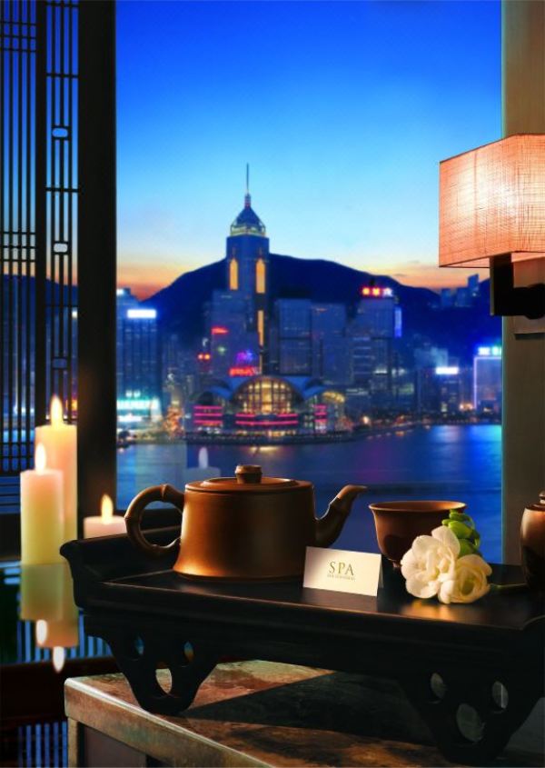 传奇酒店出好价!春节/周末/五一都不加价!香港半岛酒店 豪华房1晚(含300港元水疗礼券+部分日期免费升房)