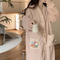 宝娜斯睡衣软绵绵珊瑚绒保暖睡衣女新款竖纹秋季加厚暖暖绒家居服睡袍 小花睡袍-粉色 均码 【适合80-155】