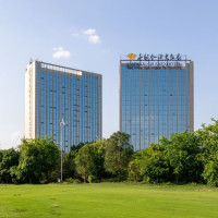 江对岸就是告庄，寒假不加价！西双版纳世纪金源大饭店（泼水广场店）普通双床房2晚连住套餐（含双早+双人下午茶）