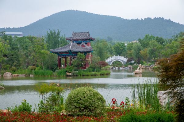 大概是最便宜的涵田!全年不加价,含温泉!徐州园博园涵田·宕口天池酒店 天池大床房1-2晚(含早+园博园门票等)