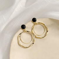 茉妃法式几何圆环耳钉女叠加圆圈耳环夸张冷淡风气质复古秋冬耳饰 不规则圆环耳环-银针