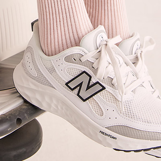  new balance 缓震 女士跑步鞋