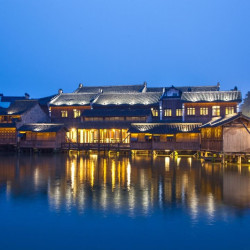 含西栅门票！景区内，周边游好去处！乌镇水市客舍 亲子标间1晚（含早茶+景区游览车+西栅门票等）