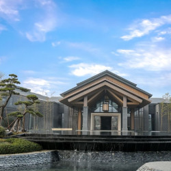 去扬州不用非等3月，趣园早茶+瘦西湖温泉票全含！扬州迎宾馆·运河三湾酒店 水韵大/双床房1晚套餐（含双人早茶+温泉票+旅拍+首轮minibar等）
