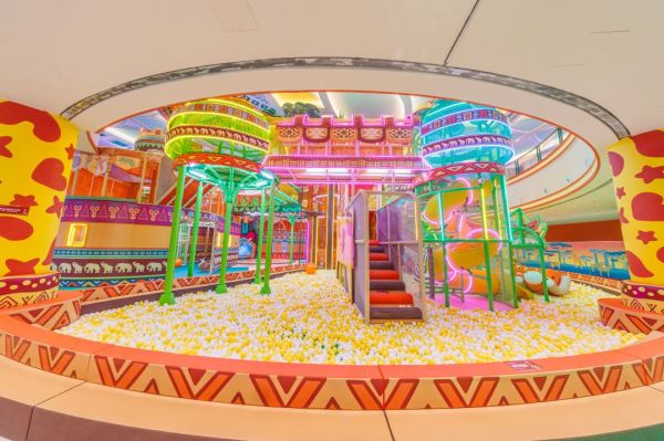 再降价:开业套餐终于来了!面积有2个澳门大的长隆!含门票+提前入园!清远长隆长颈鹿城堡酒店 斑马双床房1晚(含早+森林王国门票等)