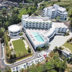 隐匿鼓岭山间！周末不加价！福州城投鼓岭景澜酒店 3种房型可选1晚含早+双人暖身火锅套餐等
