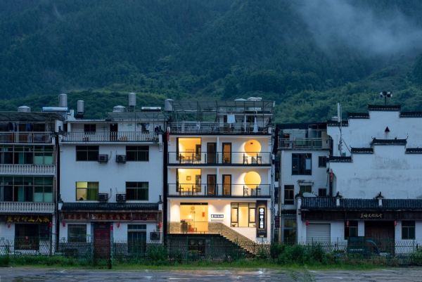 速囤!踏青/赏花/草原/古镇都有!99/晚起!全是热门!全国花筑民宿2晚可拆分套餐
