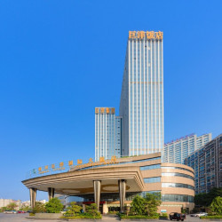 周末/清明/五一不加价！享对折优惠，住100平套房！四川泸州巨洋国际大饭店 豪华套房A1晚（含双早）