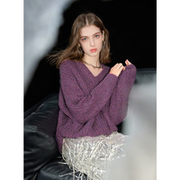 三彩2024冬季新款慵懒风落肩袖宽松V领针织衫套头毛衣女