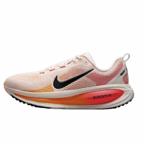 NIKE Vomero 18 女子跑鞋 HM6804